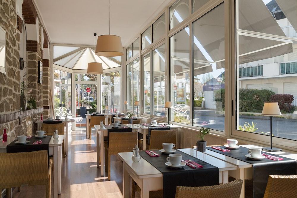 Hotel Le Saint Pierre, La Baule Екстериор снимка